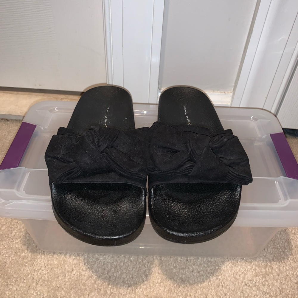 Black Bow Flip Flops